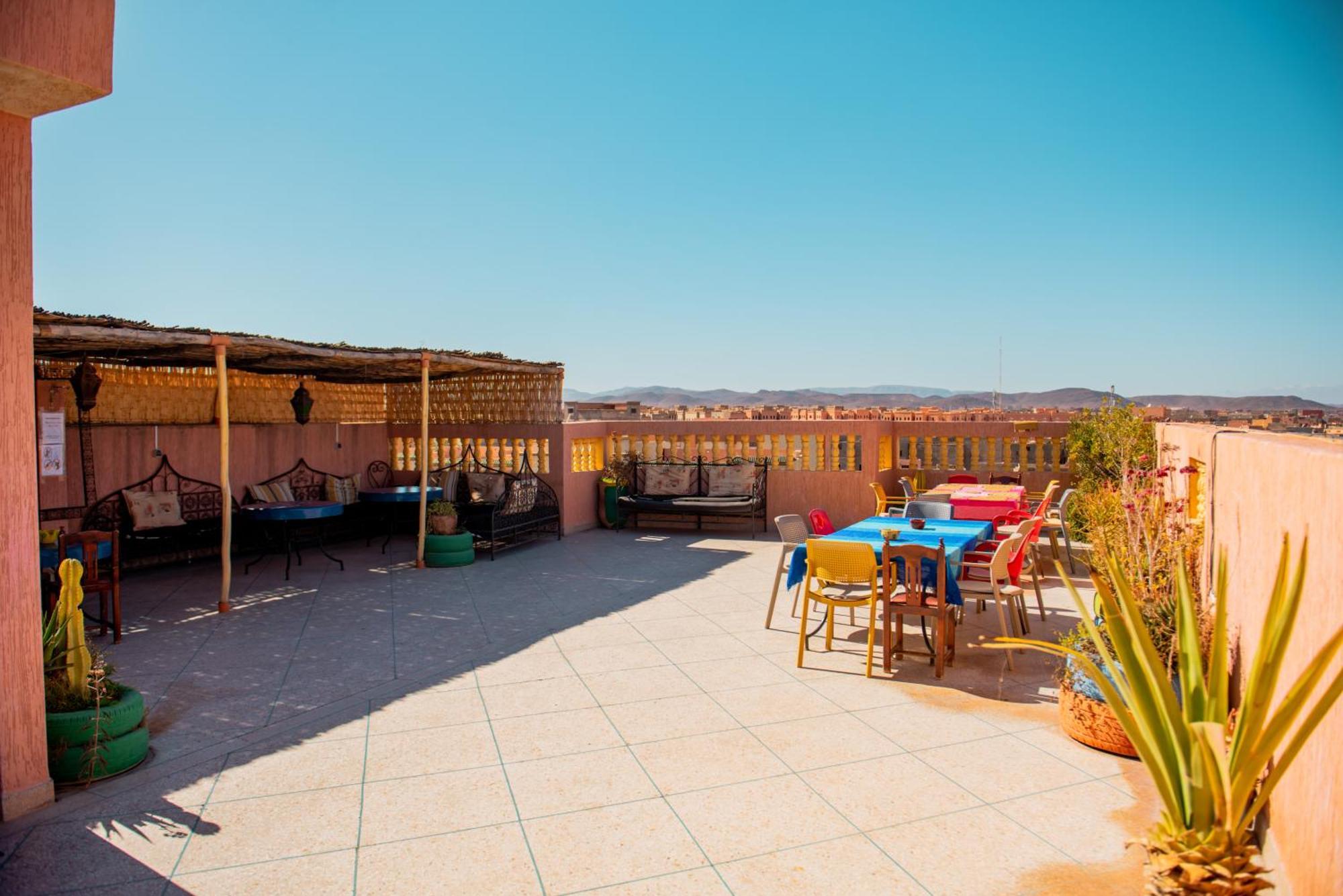 Afgo Hostel Tajda Екстериор снимка